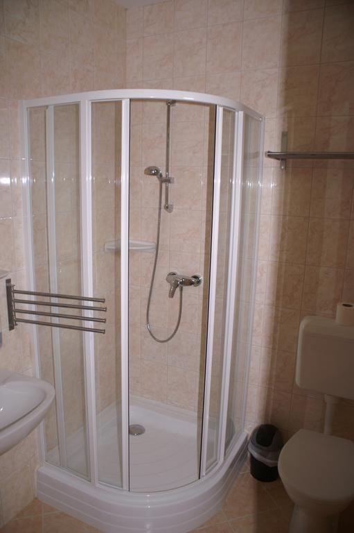 Oeregtoelgy Panzio Hotel Csongrád Room photo