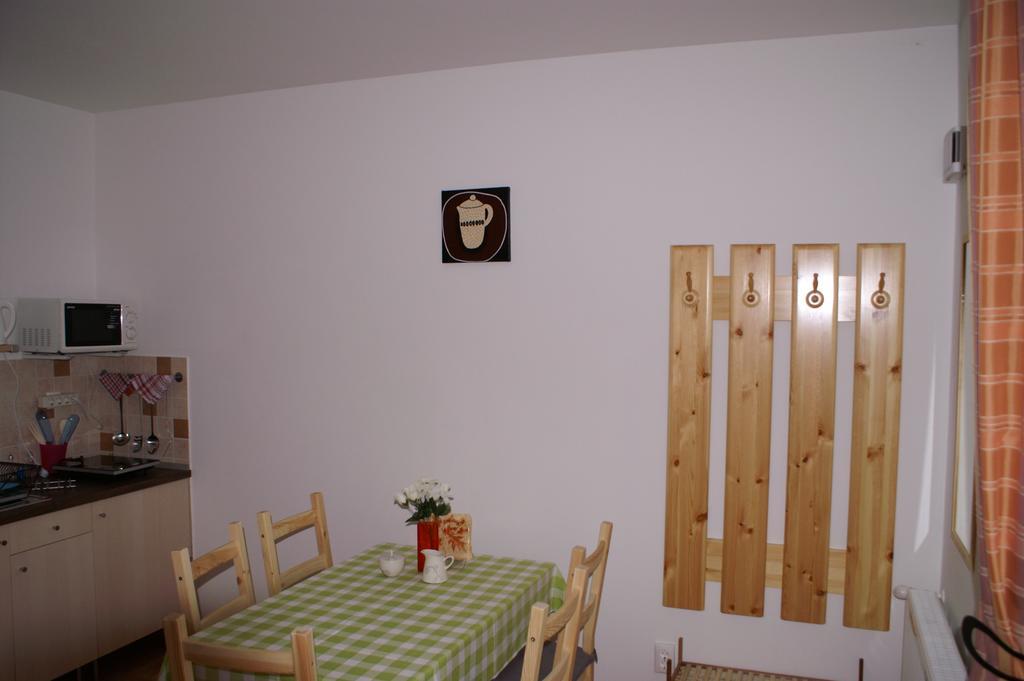 Oeregtoelgy Panzio Hotel Csongrád Room photo